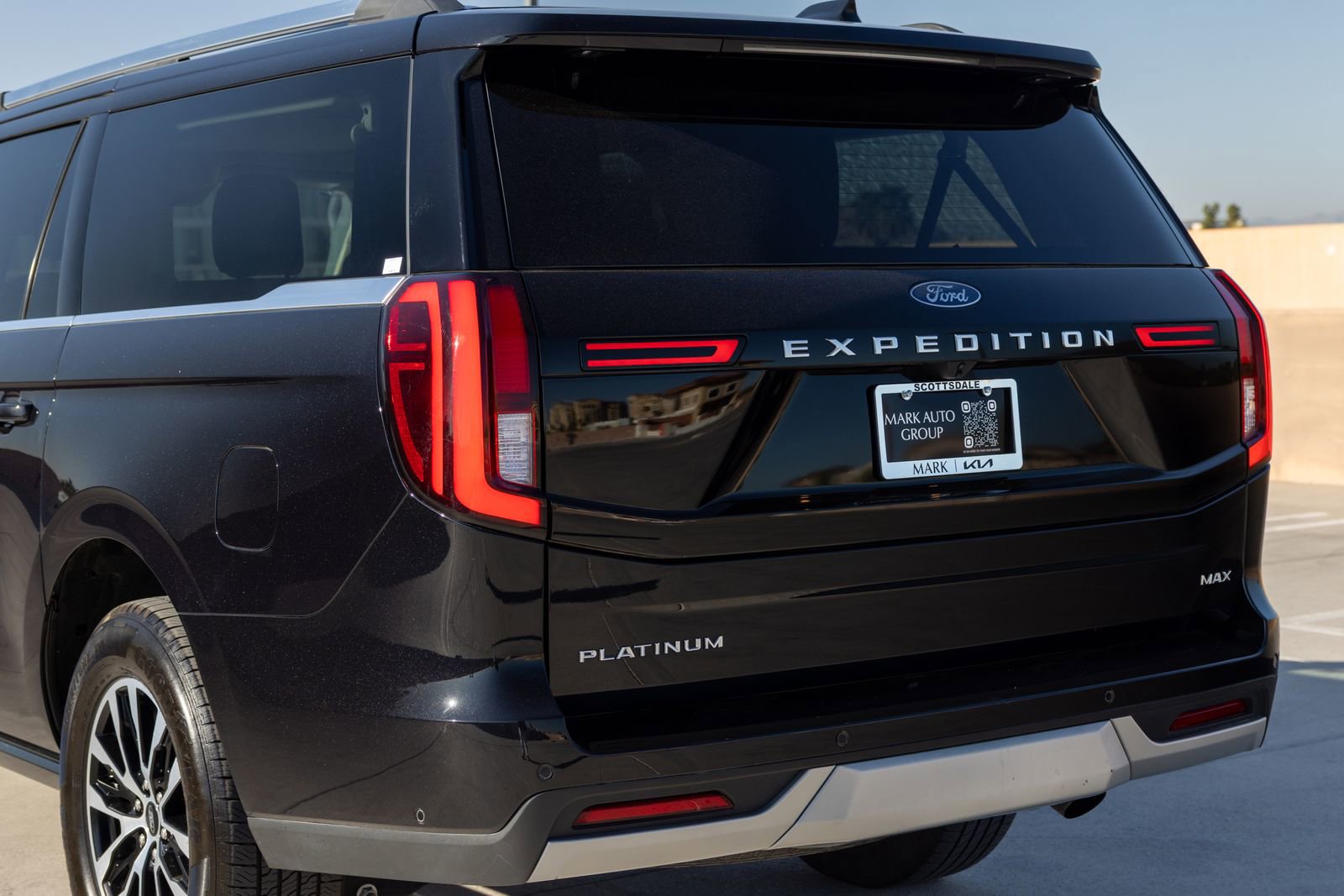 Used 2025 Ford Expedition Max Platinum image 8