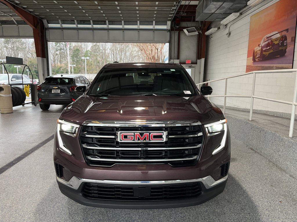 Used 2025 GMC Acadia Elevation image 2