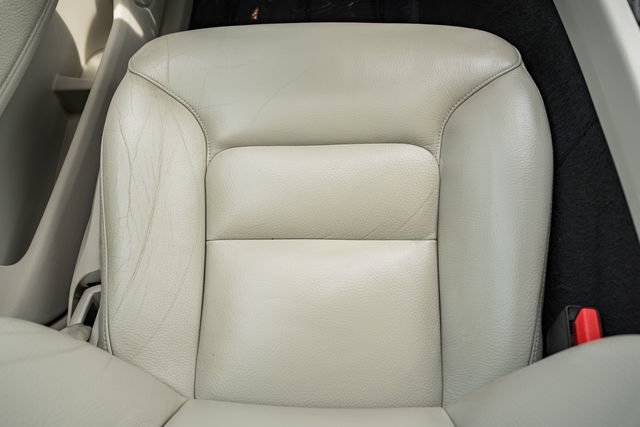 Used 2019 Volvo XC60 T5 Momentum w/ Multimedia Package AWD/4WD image 26