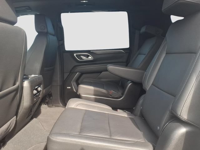 Used 2024 Chevrolet Suburban Z71 w/ Luxury Package AWD/4WD image 9
