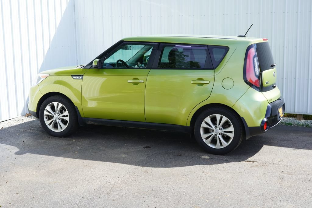 Used 2016 Kia Soul + FWD image 3