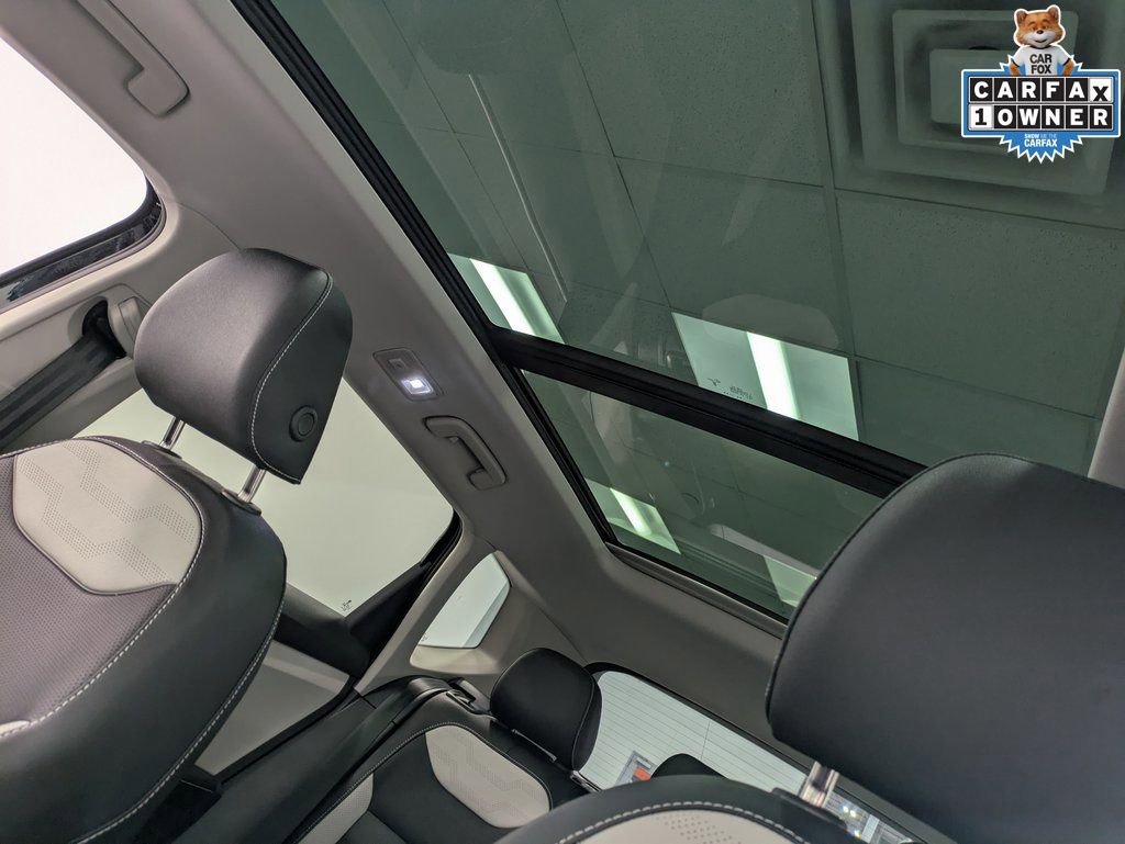 Used 2025 Volkswagen Taos SEL w/ Black Wheel Plus Package image 23