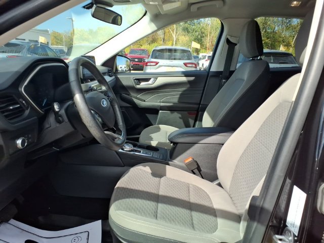 Certified 2021 Ford Escape SE w/ Cold Weather Package AWD/4WD image 12