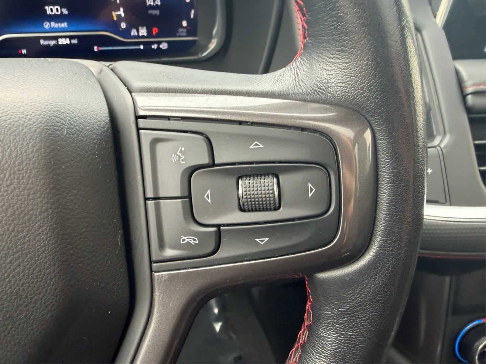 Used 2022 Chevrolet Tahoe RST w/ Sport Performance Package AWD/4WD image 16
