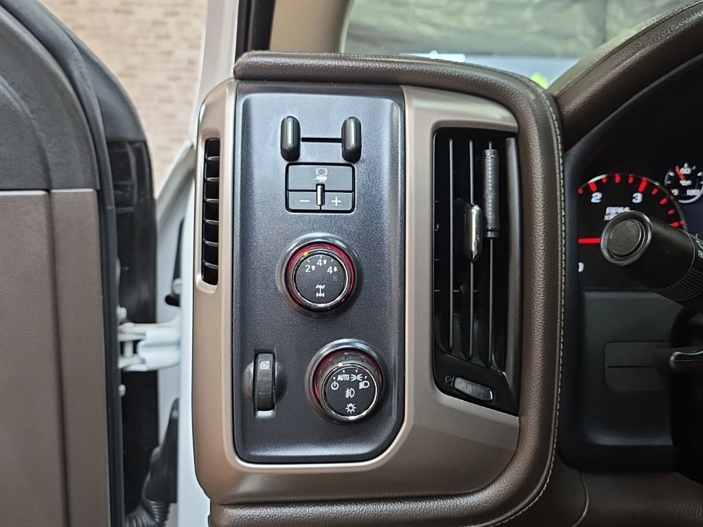 Used 2016 GMC Sierra 2500 Denali w/ Duramax Plus Package image 25