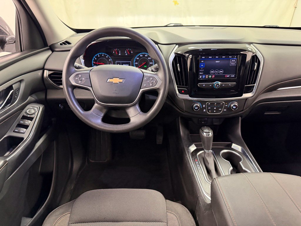 Used 2020 Chevrolet Traverse LS FWD image 32