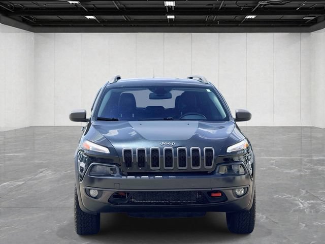 Used 2015 Jeep Cherokee Trailhawk w/ Cold Weather Group AWD/4WD image 2