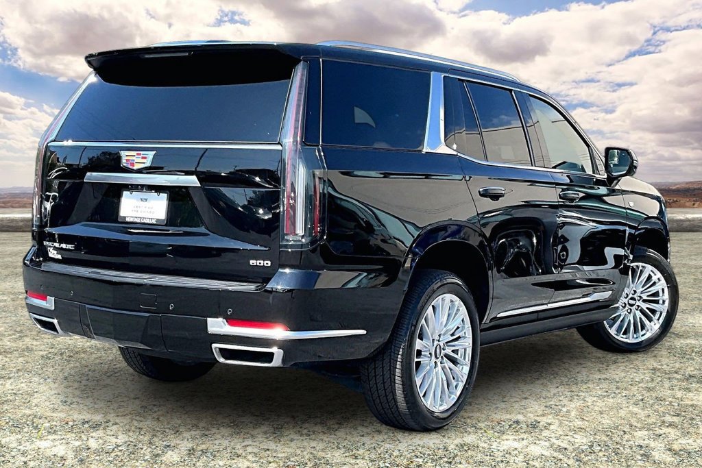 Certified 2026 Cadillac Escalade Luxury AWD/4WD image 5