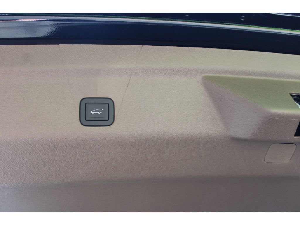 New 2026 GMC Yukon Denali w/ Denali Reserve Package image 12