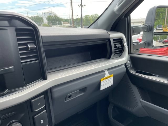 New 2026 Ford F250 XL w/ XL Chrome Package AWD/4WD image 21