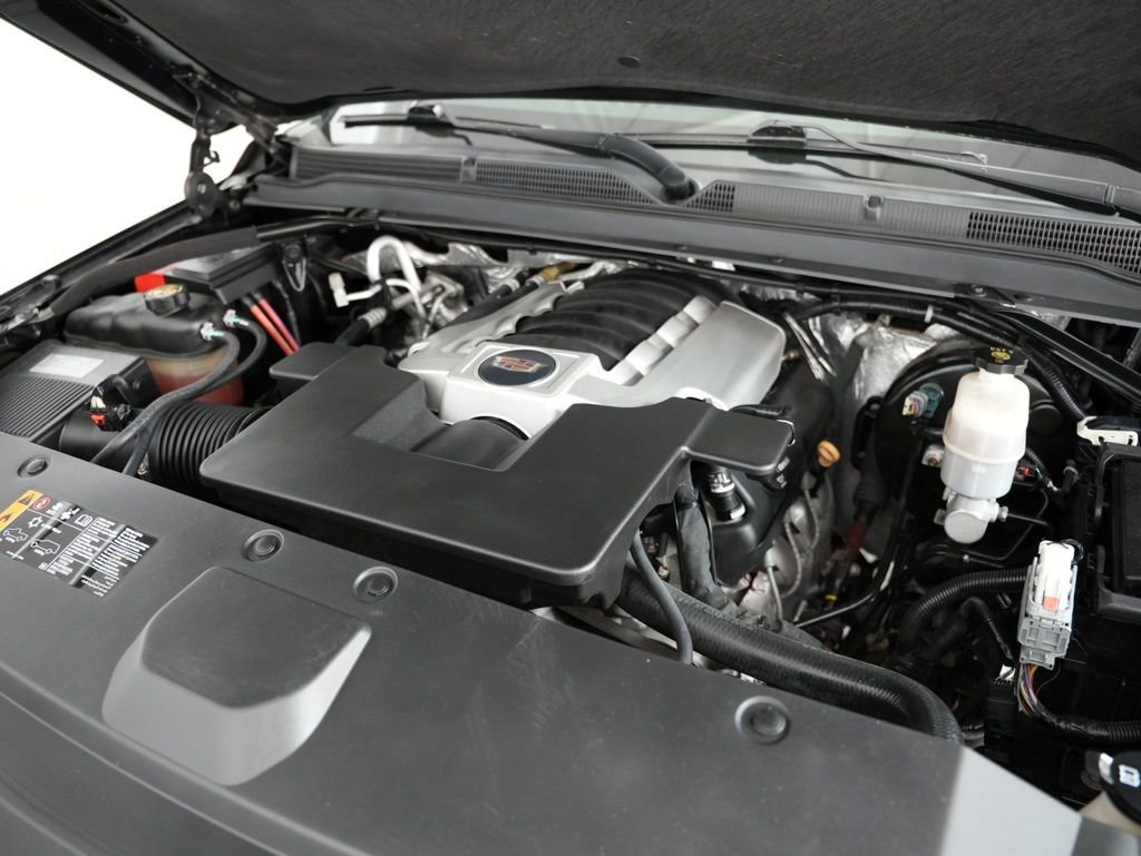 Used 2018 Cadillac Escalade Premium Luxury image 60