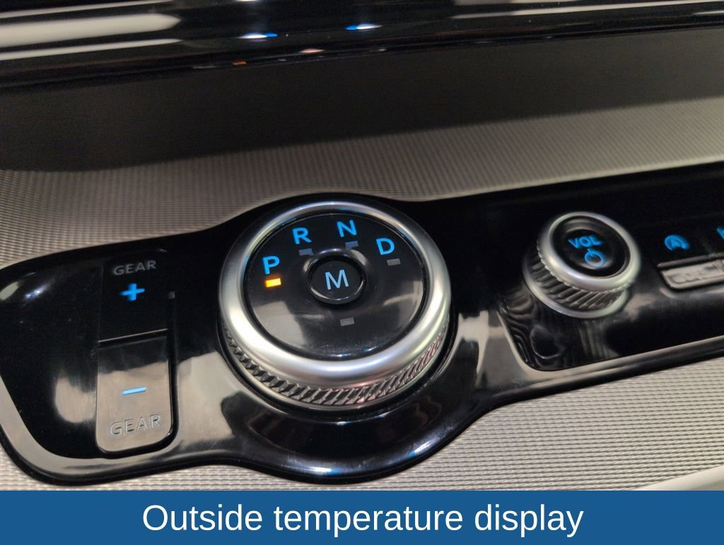 Certified 2025 Ford Expedition Active image 28