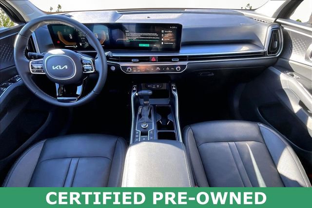 Certified 2025 Kia Sorento S image 15