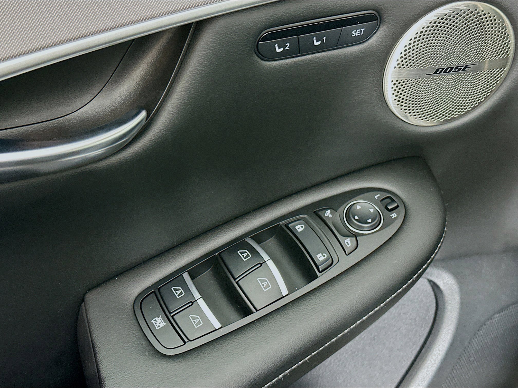 Used 2023 INFINITI QX50 Luxe image 15