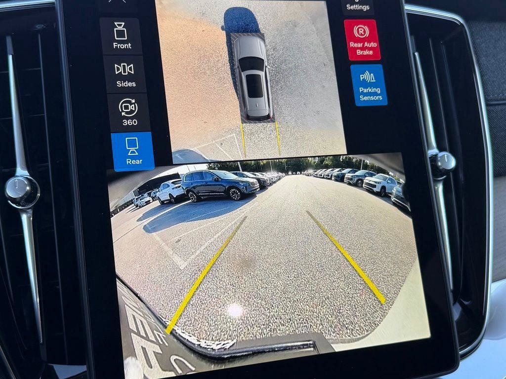 New 2026 Volvo XC90 T8 Plus w/ Protection Package AWD/4WD image 23