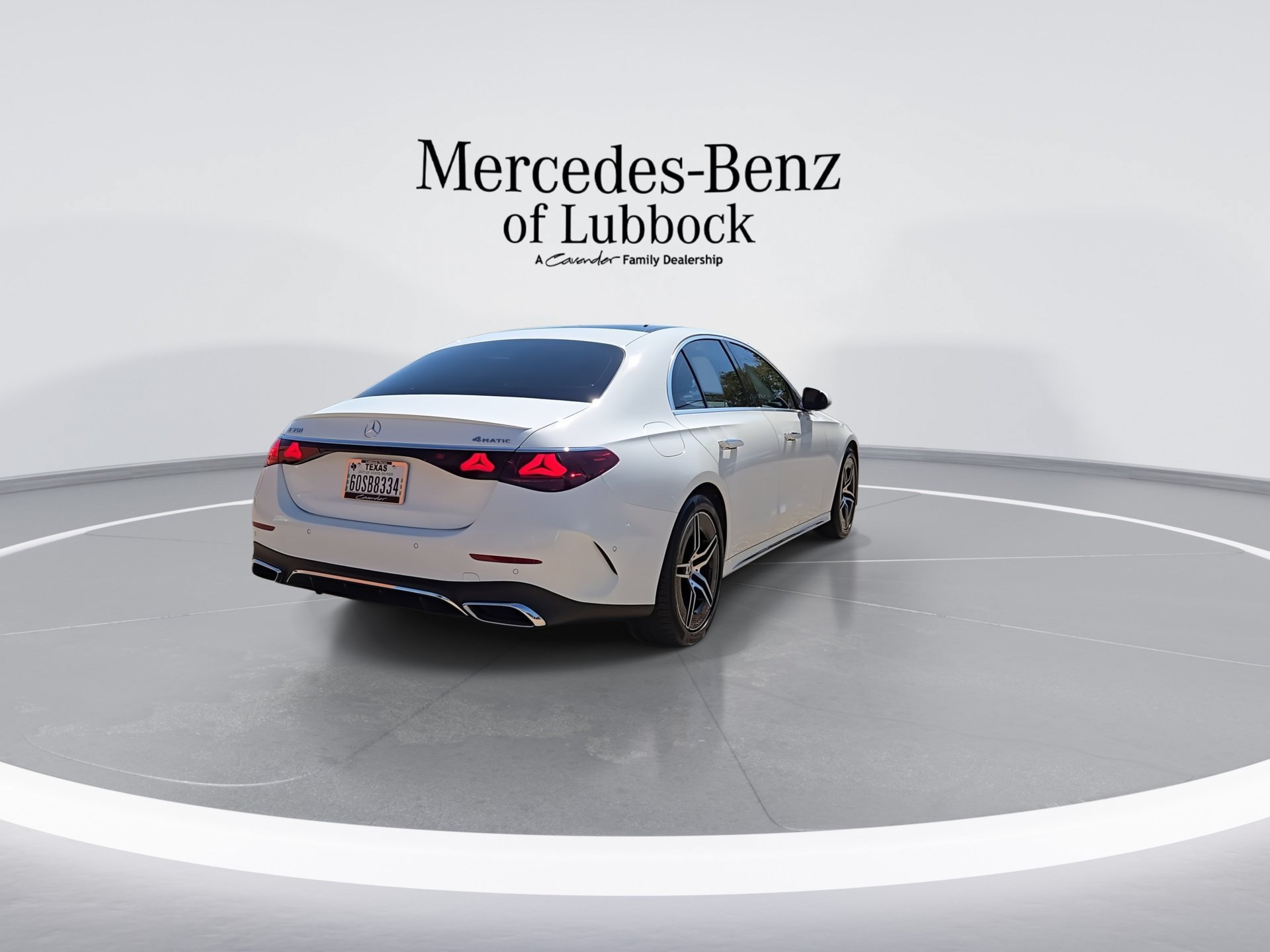 Used 2025 Mercedes-Benz E 350 4MATIC Sedan image 8