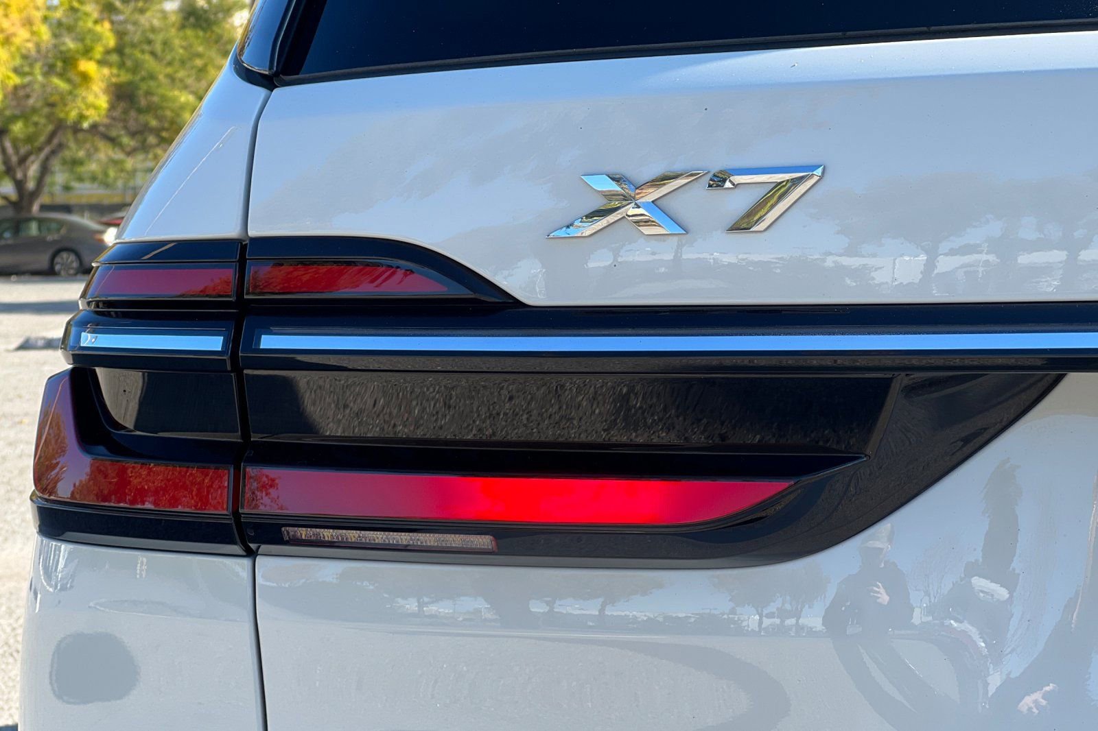 Used 2023 BMW X7 xDrive40i w/ M Sport Package image 29