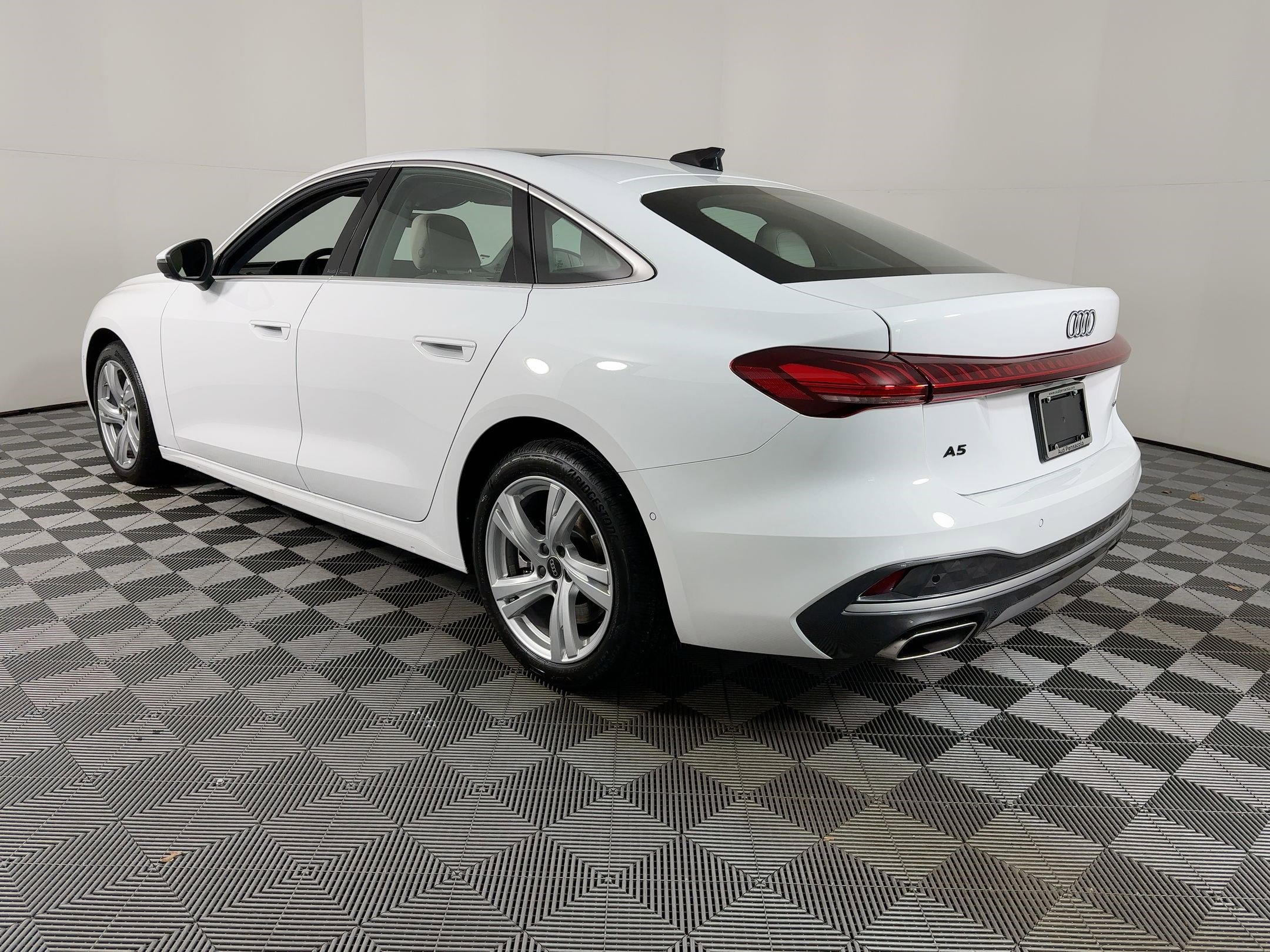 Used 2025 Audi A5 2.0T Premium w/ Convenience Package image 2