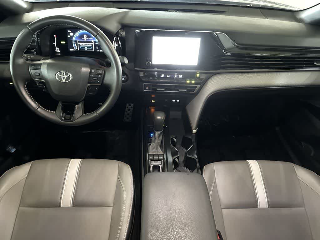 Used 2025 Toyota Camry SE FWD image 23