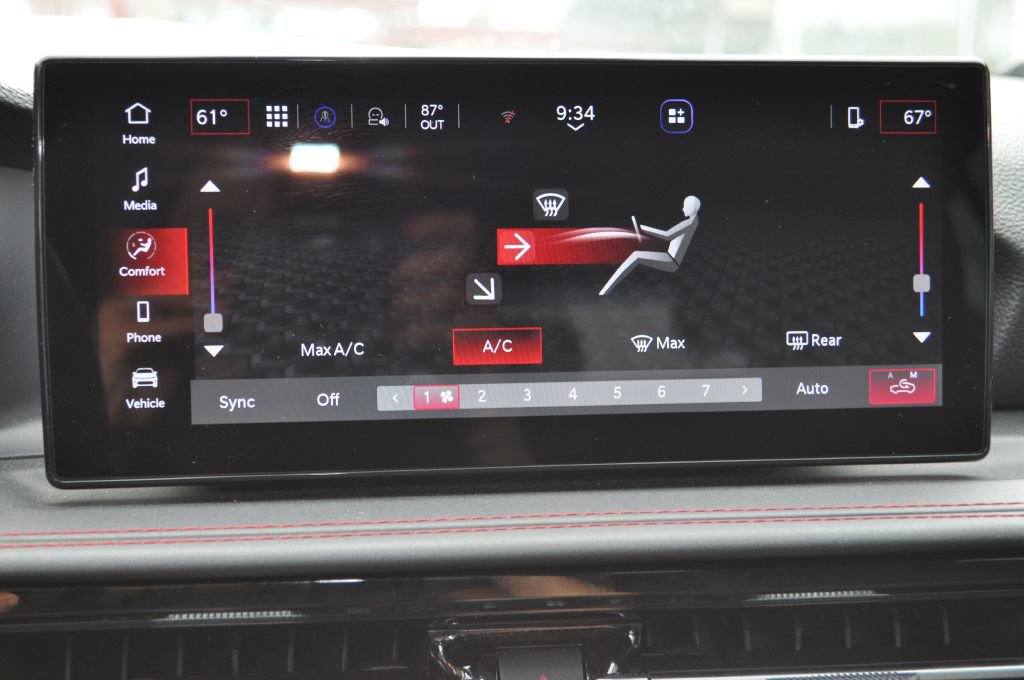 Used 2024 Dodge Hornet GT AWD/4WD image 11
