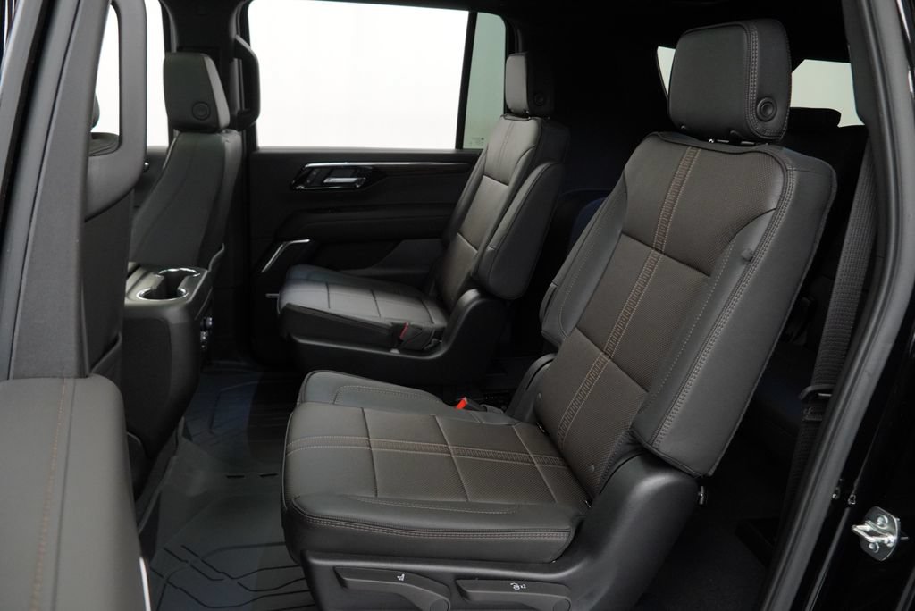 New 2026 Chevrolet Suburban High Country AWD/4WD image 12
