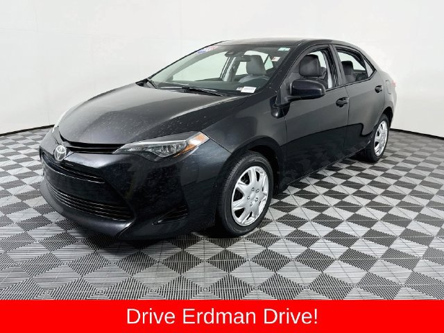 Used 2018 Toyota Corolla LE FWD image 3