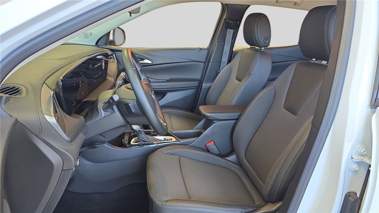 Used 2024 Buick Encore GX Preferred image 11