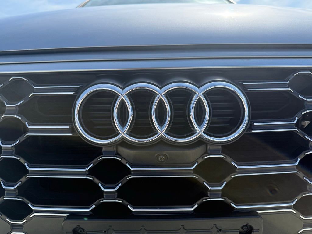 Used 2023 Audi SQ5 Premium Plus w/ Premium Plus Package AWD/4WD image 19