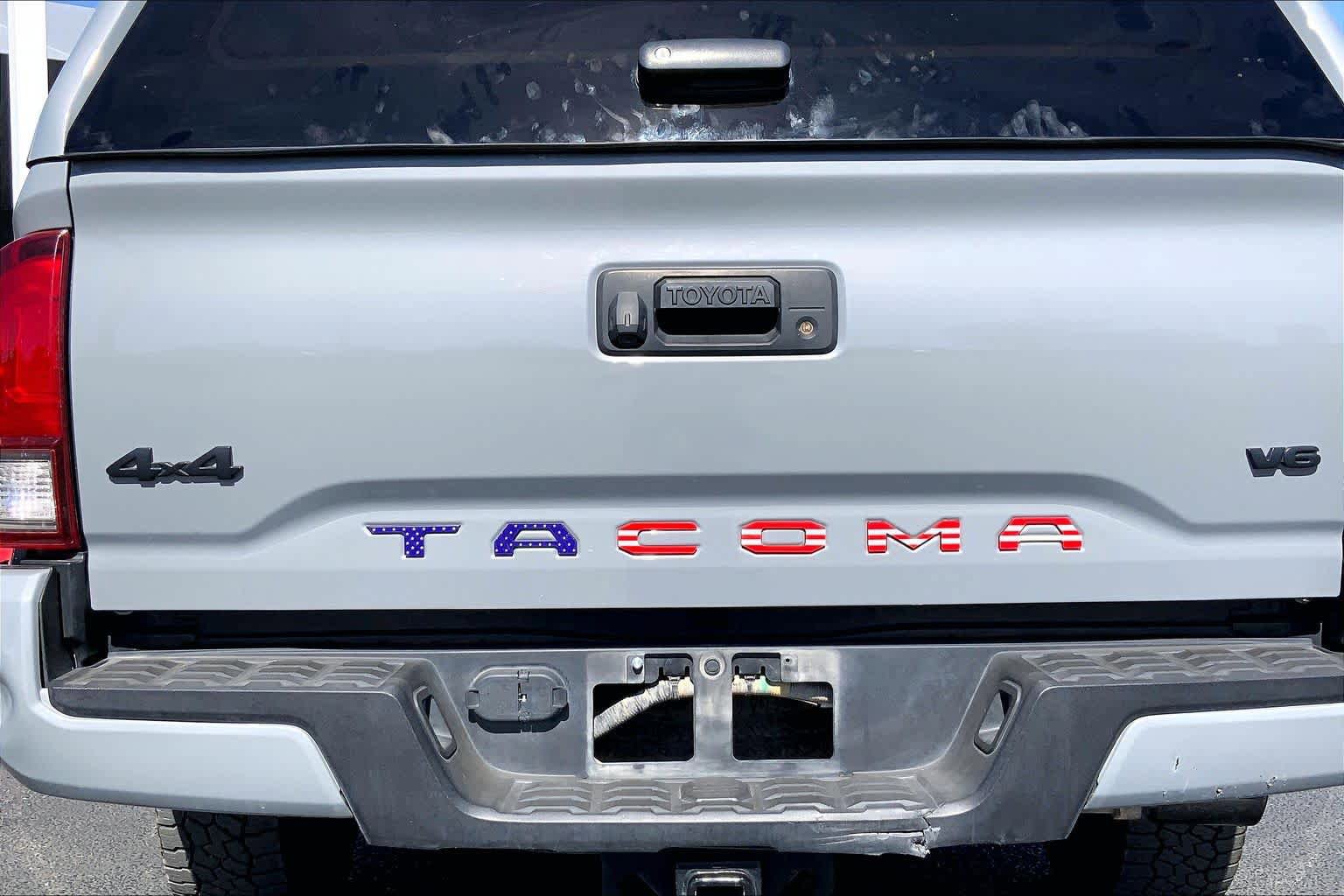 Used 2021 Toyota Tacoma SR5 w/ Technology Package AWD/4WD image 31