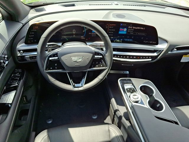 New 2025 Cadillac Lyriq Luxury w/ LPO, Floor Liner Package image 7