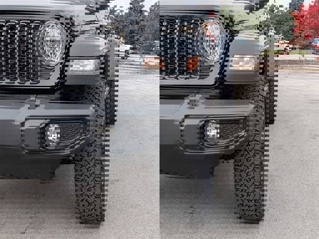 Used 2024 Jeep Gladiator Sport image 10