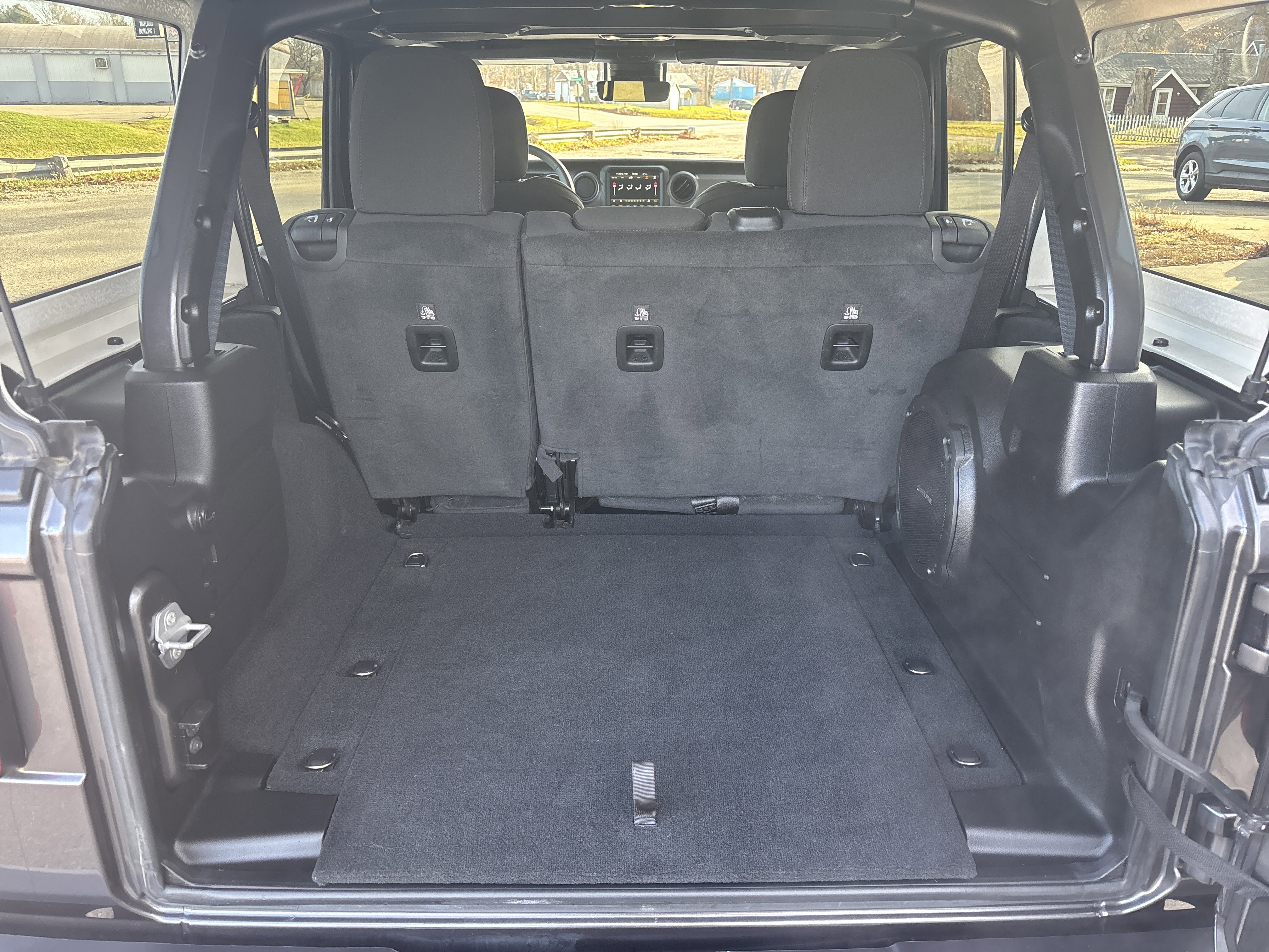 Used 2023 Jeep Wrangler Sport S image 8