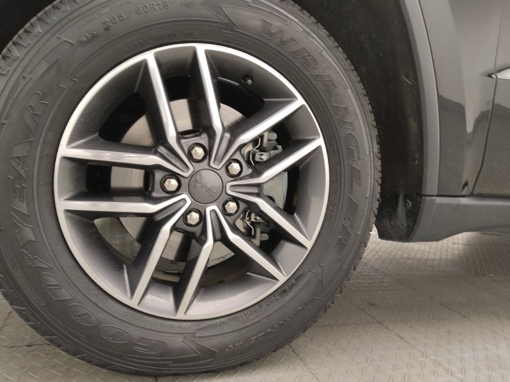 Used 2020 Jeep Grand Cherokee Limited w/ Trailer Tow Group IV image 31