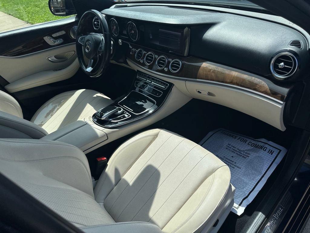 Used 2017 Mercedes-Benz E 300 4MATIC image 21