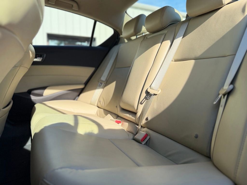 Used 2018 Acura ILX FWD image 18