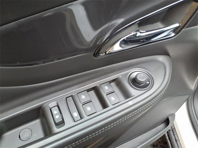 Used 2022 Buick Encore Preferred image 16