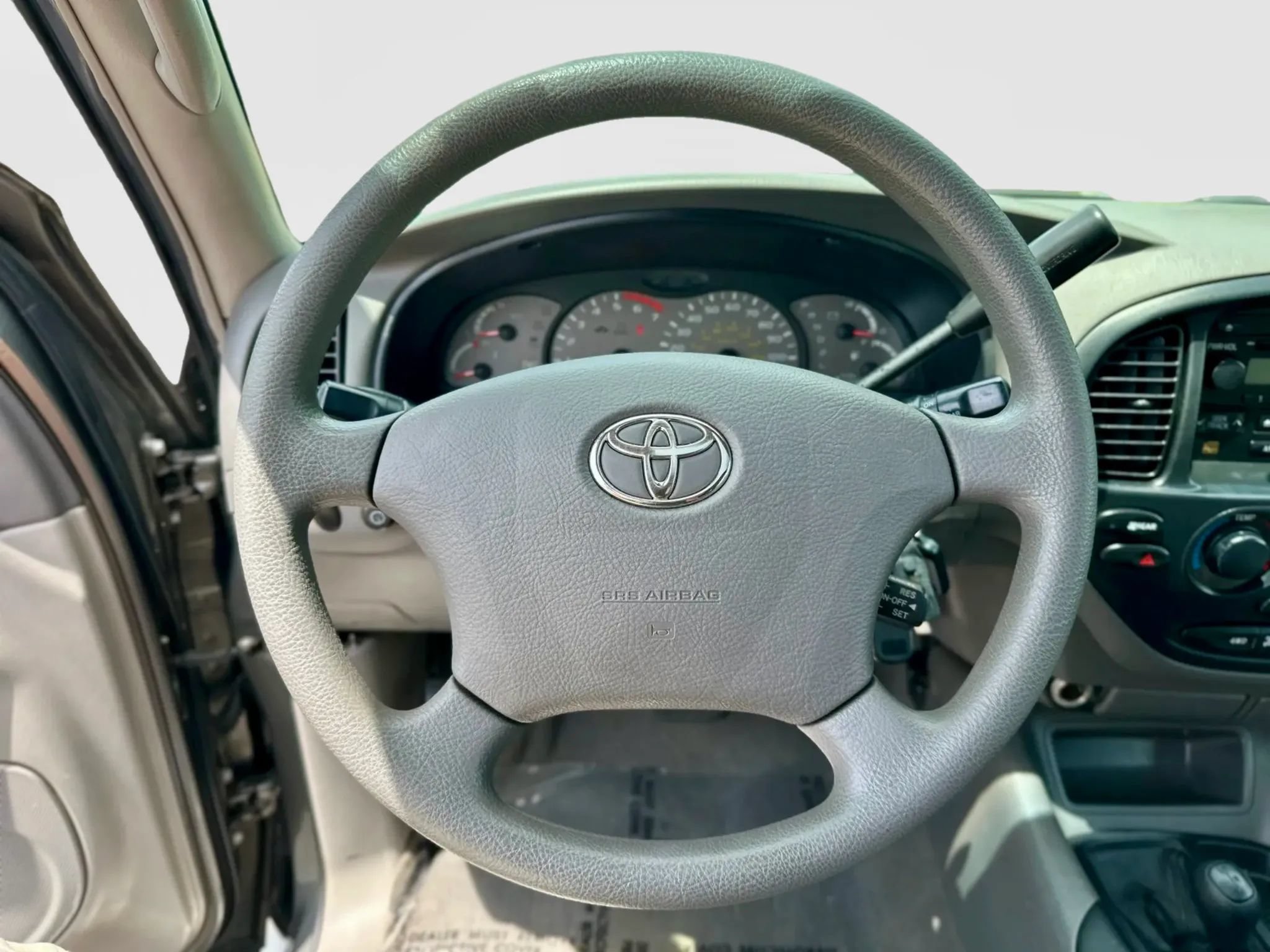 Used 2003 Toyota Sequoia SR5 AWD/4WD image 15