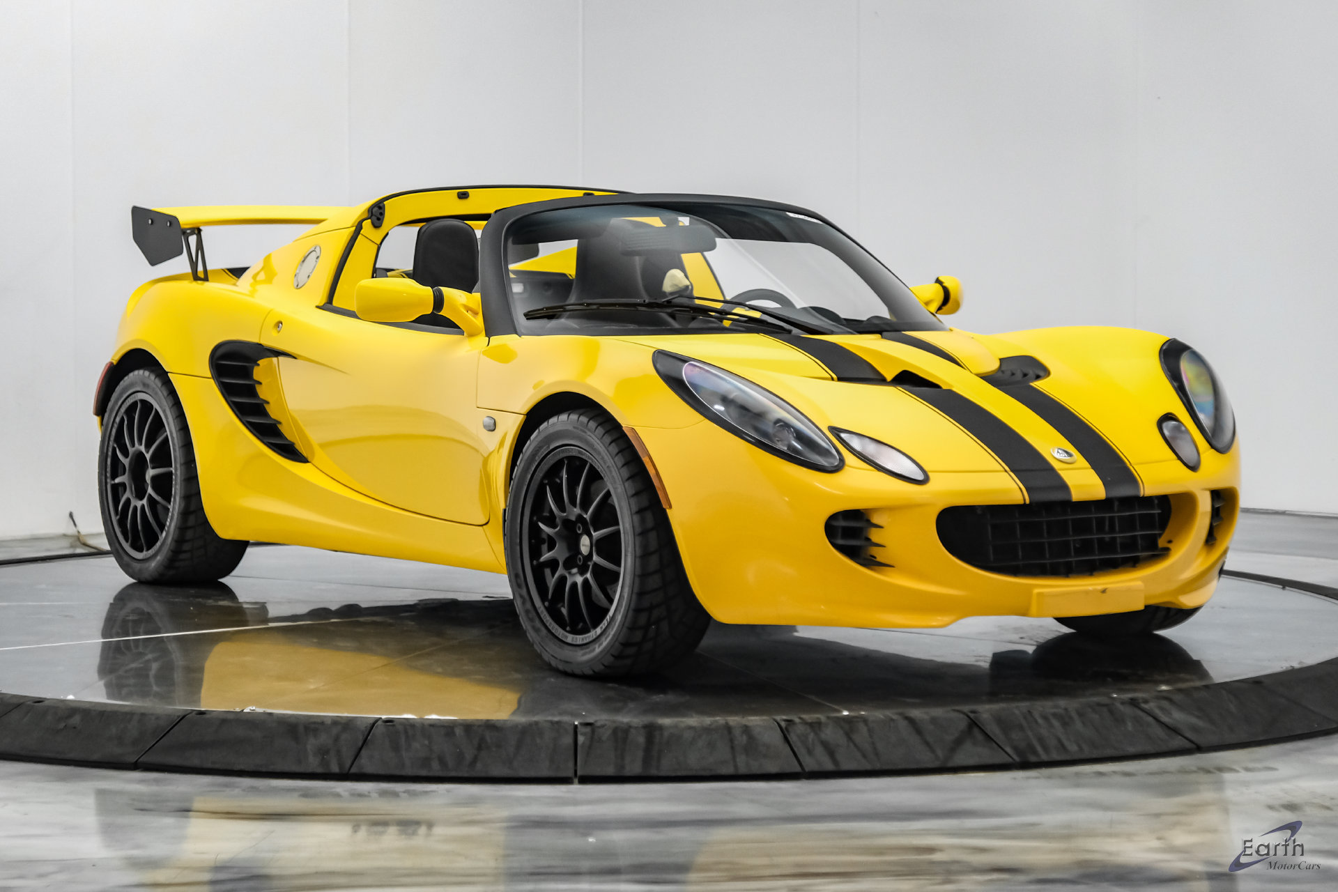 Used 2005 Lotus Elise RWD image 31
