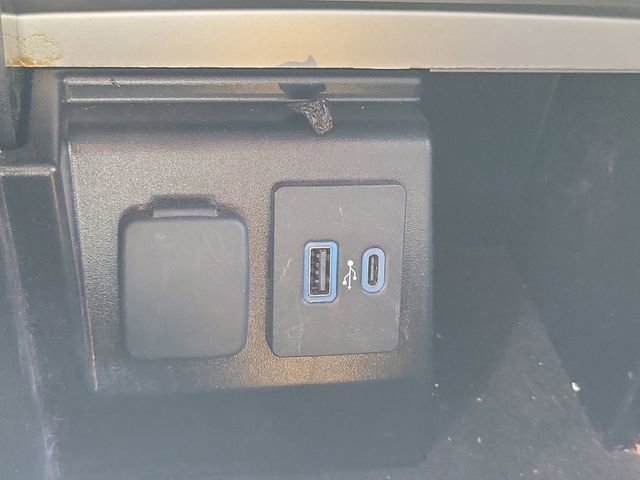 Used 2023 Ford Explorer ST-Line w/ Class IV Trailer Tow Package image 29