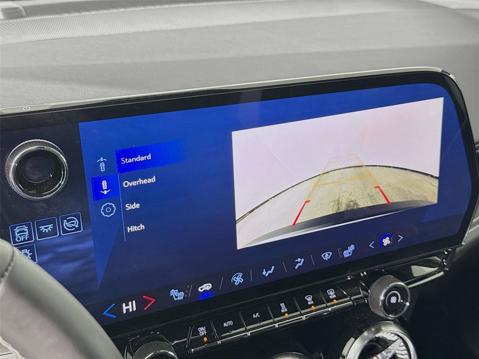 Used 2024 Chevrolet Blazer EV LT image 15