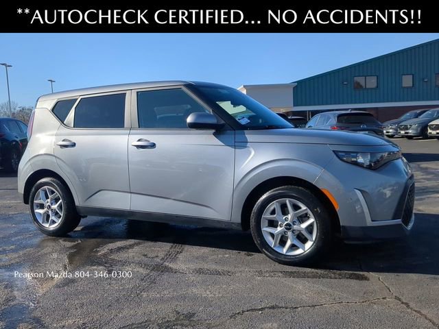 Used 2023 Kia Soul LX w/ Option Group 015 image 2