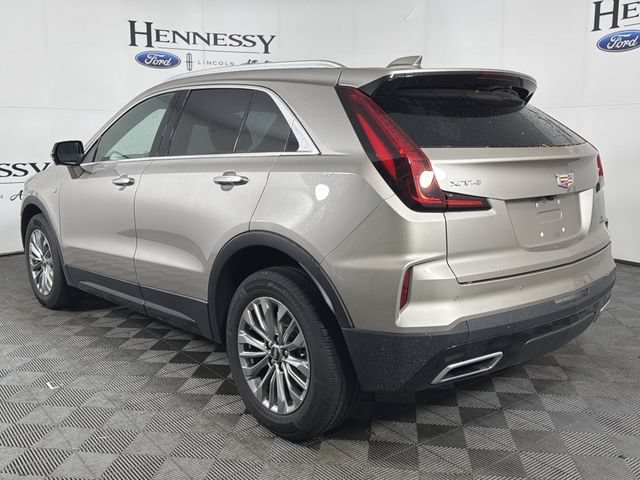 Used 2025 Cadillac XT4 Premium Luxury w/ Cold Weather Package FWD image 25