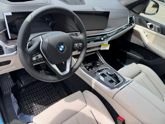 New 2026 BMW X5 xDrive40i AWD/4WD image 16