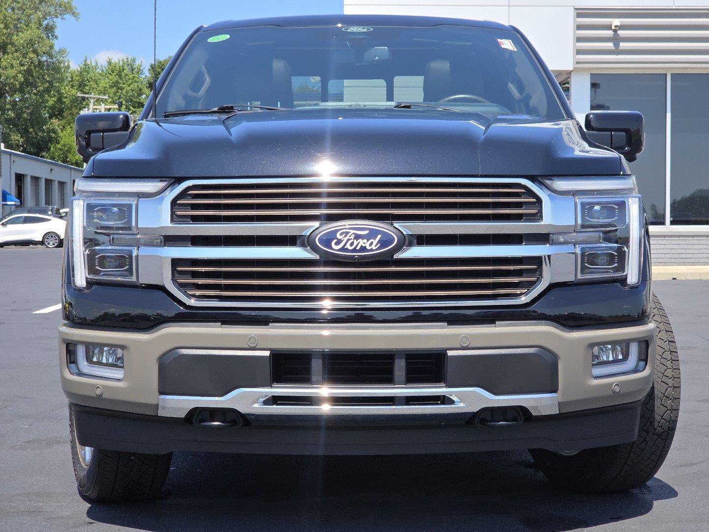Used 2025 Ford F150 King Ranch w/ FX4 Off-Road Package AWD/4WD image 17