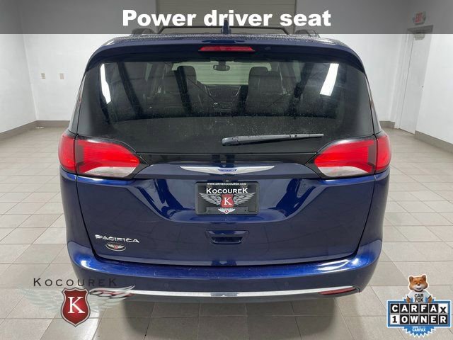 Used 2018 Chrysler Pacifica Touring-L Plus image 5