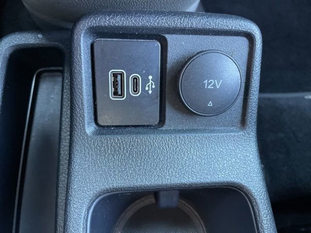 Used 2023 Ford Transit Connect XLT image 45