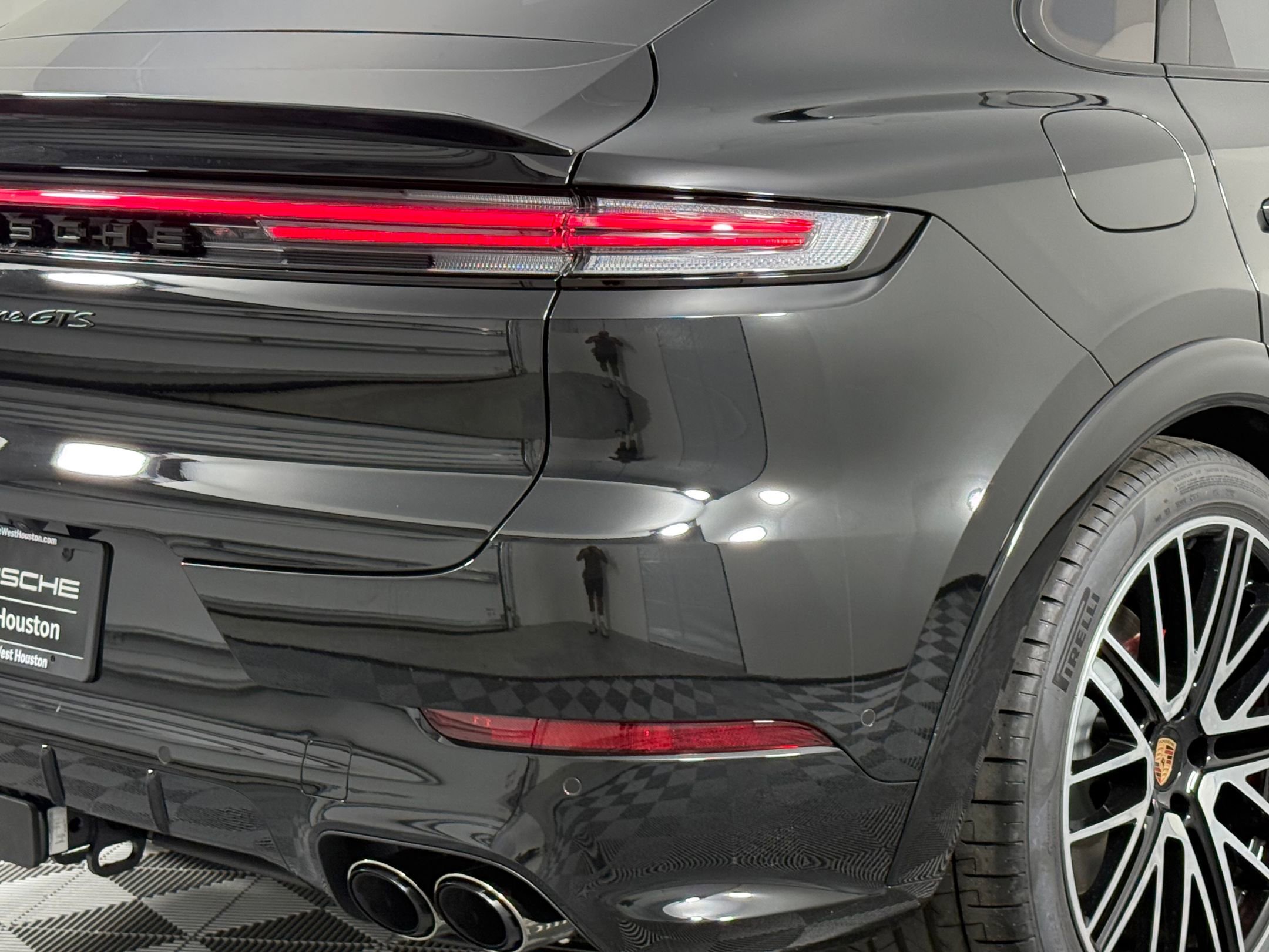 New 2026 Porsche Cayenne GTS image 13