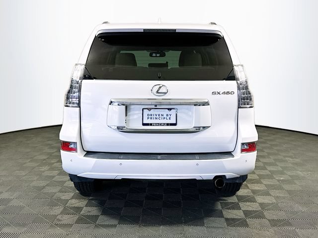 Used 2016 Lexus GX 460 Luxury w/ Preferred Accessory Package AWD/4WD image 7