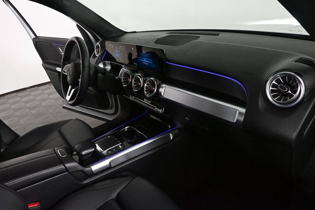 Certified 2023 Mercedes-Benz GLB 250 4MATIC image 23