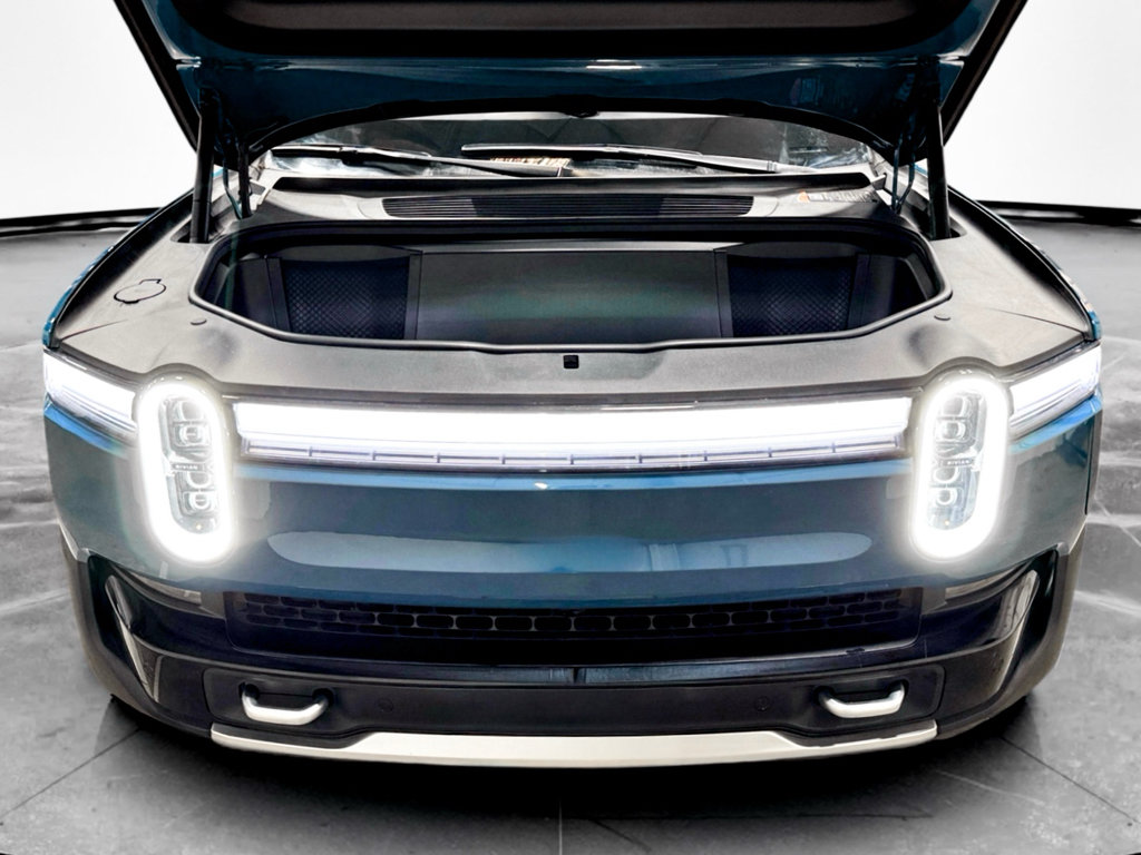 Used 2025 Rivian R1S Adventure AWD/4WD image 25